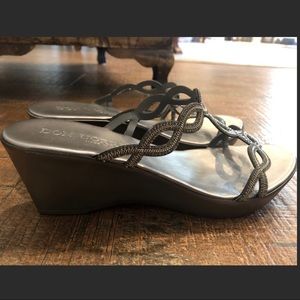 Italian Don Uorri Silver platform sandals sz 40